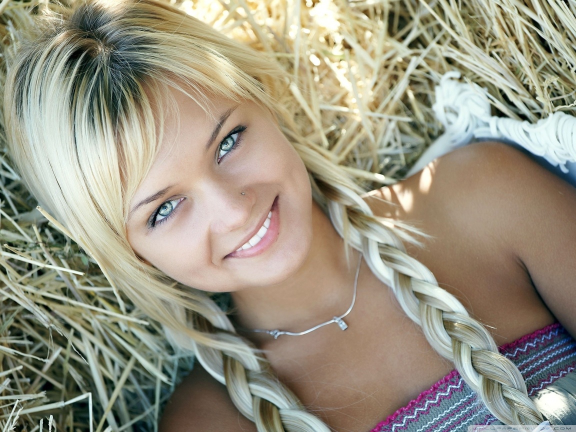 Young blonde girl with long hair - wide 6