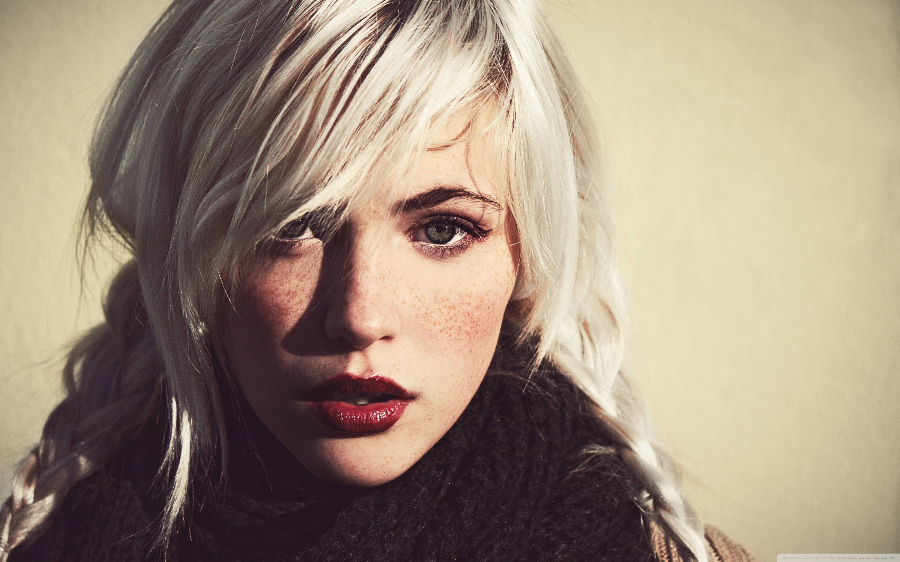 Girl White Hair And Dark Eyebrows 4K HD Desktop Wallpaper For