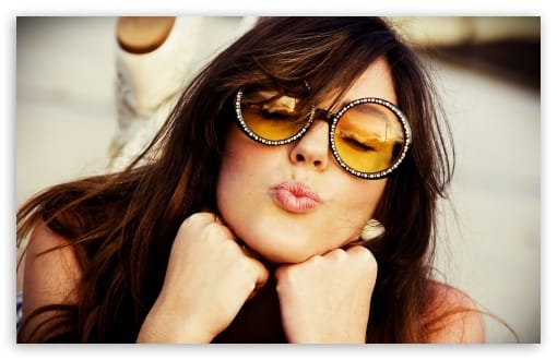 Kiss Love HD wallpaper for Wide 16:10 Widescreen WHXGA WQXGA WUXGA WXGA ;