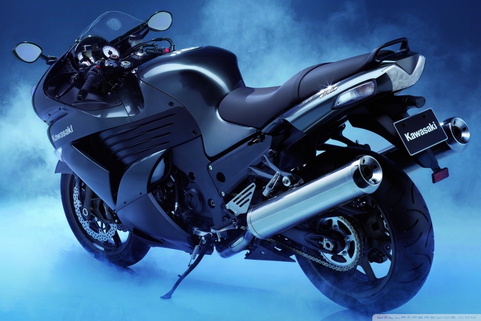 black kawasaki motorcycles