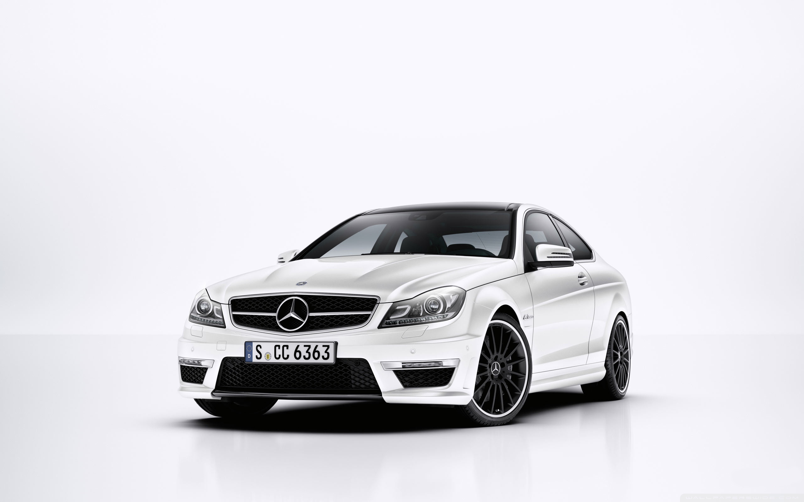 White mercedes car Wallpapers Download | MobCup