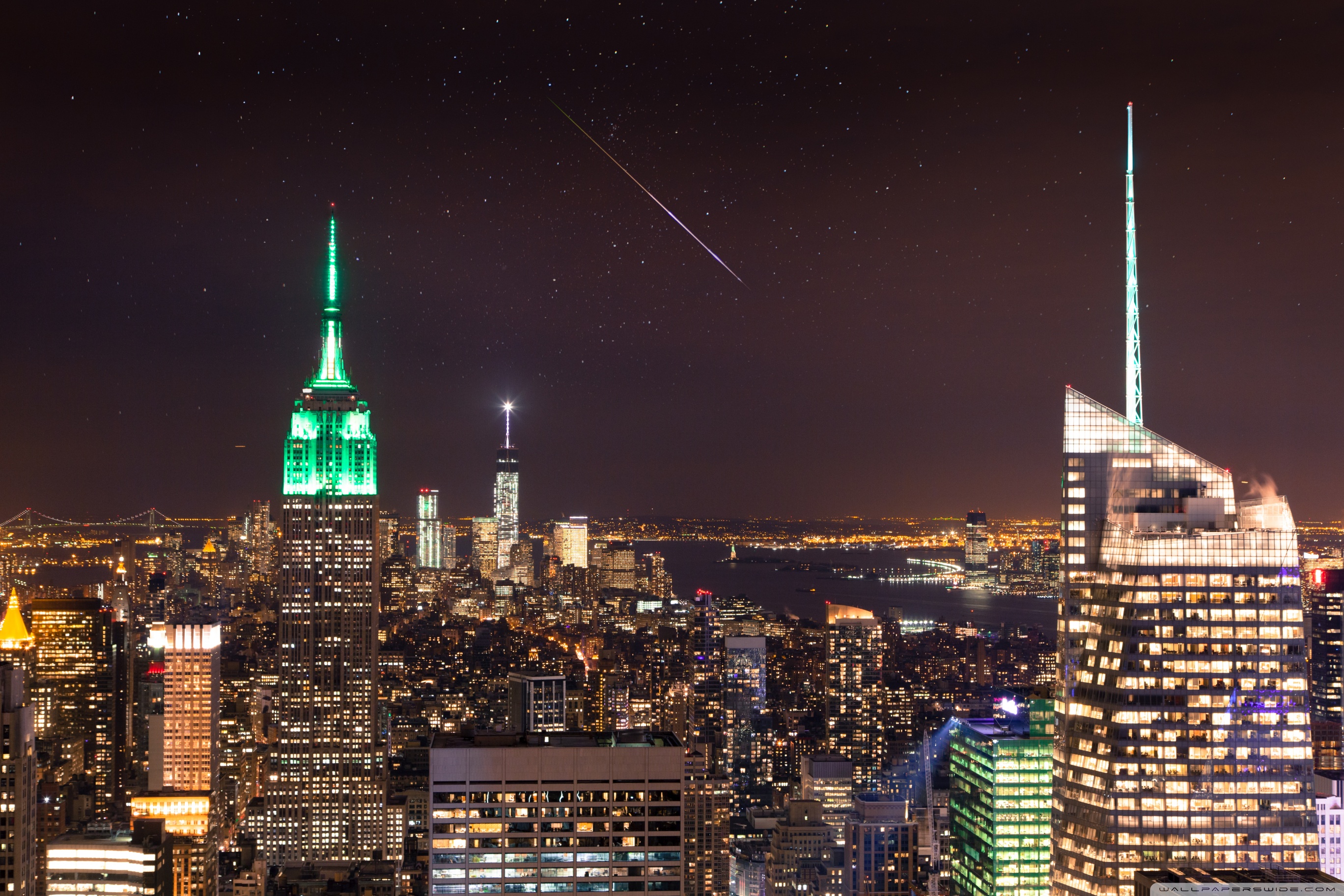 New York City, Night Sky, Shooting Star Ultra HD Desktop Background  Wallpaper for 4K UHD TV : Widescreen & UltraWide Desktop & Laptop : Tablet  : Smartphone