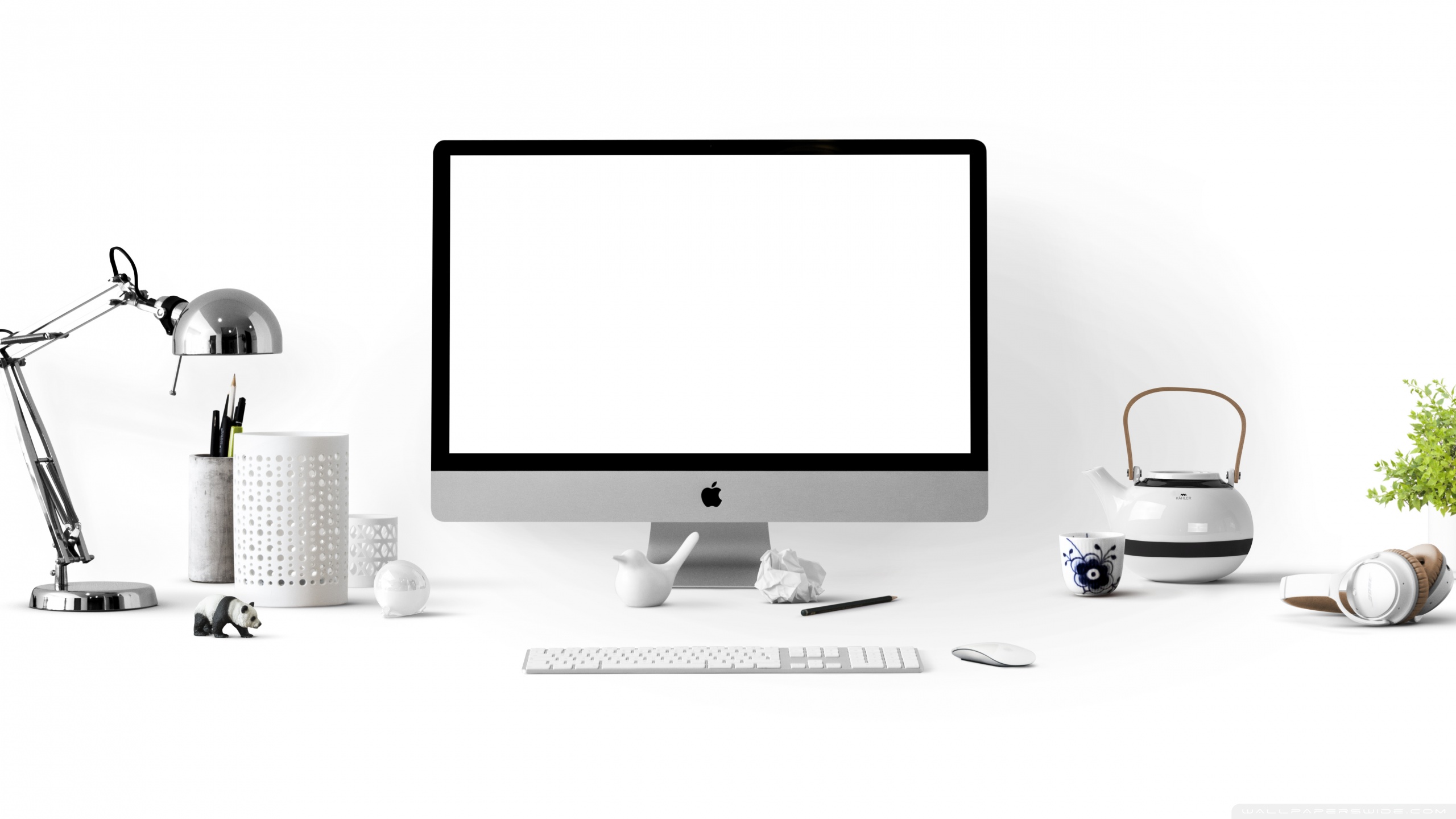 Office Desk Decor Ultra HD Desktop Background Wallpaper for 4K UHD TV :  Widescreen & UltraWide Desktop & Laptop : Multi Display, Dual Monitor :  Tablet : Smartphone
