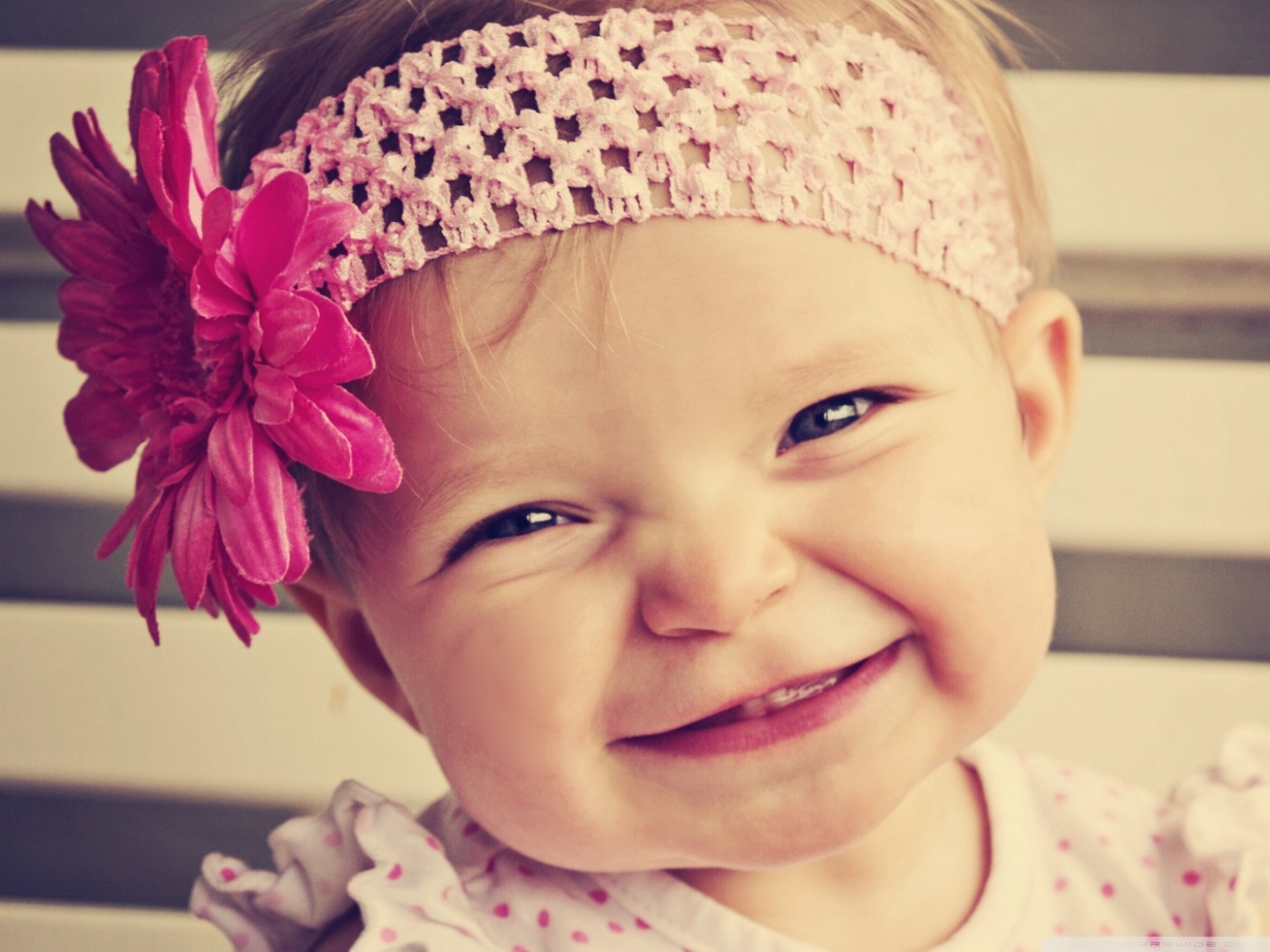 Free Cute Baby Smile Hd Wallpaper, Cute Baby Smile Hd Wallpaper Download -  WallpaperUse - 1